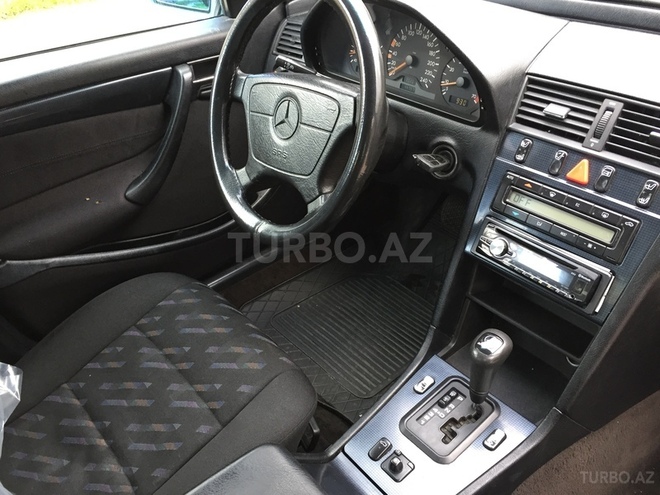 Mercedes C 180 1998, 198,575 km - 1.8 l - Sumqayıt