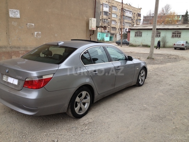 BMW 525 2005, 102,834 km - 2.5 l - Gəncə