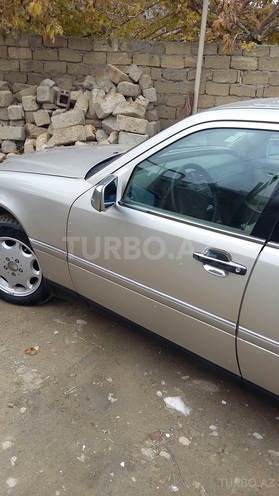 Mercedes C 220 1994, 18,000 km - 2.2 л - Bakı