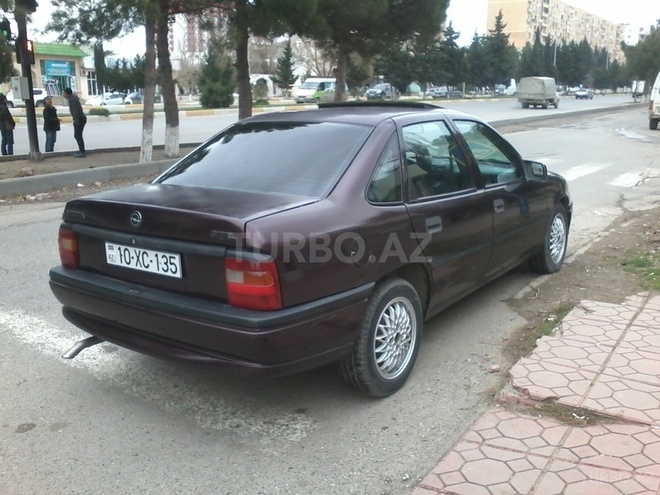 Opel Vectra 1993, 186,000 km - 1.6 l - Sumqayıt