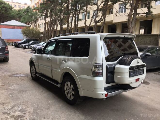 Mitsubishi Pajero 2013, 64,000 km - 3.5 л - Bakı