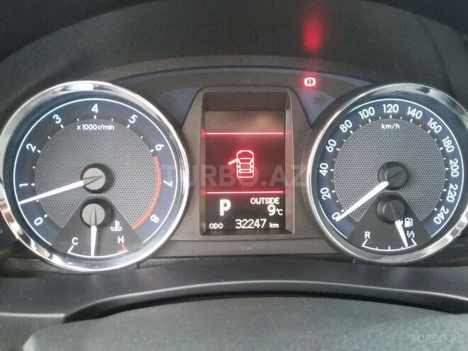 Toyota Corolla 2014, 32,800 km - 1.6 l - Bakı