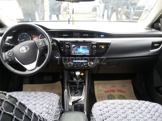 Toyota Corolla 2014, 32,800 km - 1.6 l - Bakı