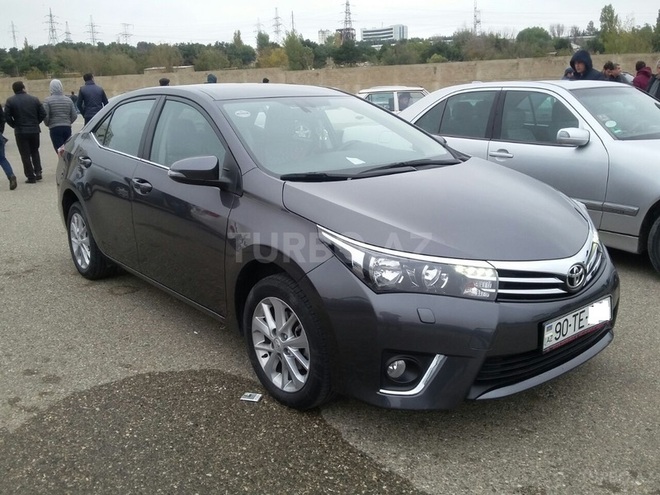 Toyota Corolla 2014, 32,800 km - 1.6 l - Bakı