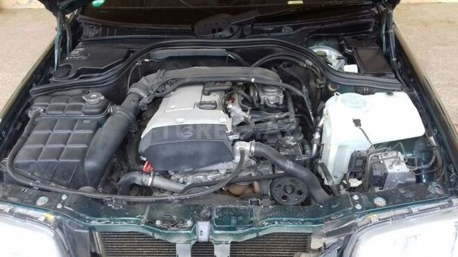 Mercedes C 180 1999, 224,000 km - 1.8 л - Lənkəran