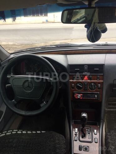 Mercedes C 220 1997, 380,000 km - 2.2 л - Bakı