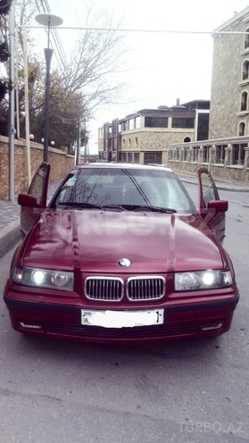 BMW 318 1994, 315,000 km - 1.9 l - Sumqayıt