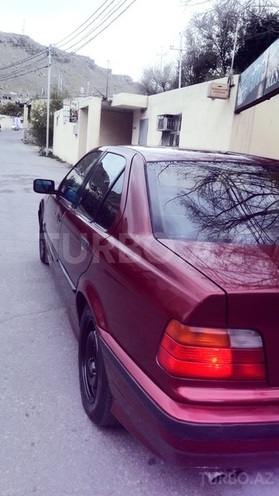 BMW 318 1994, 315,000 km - 1.9 l - Sumqayıt