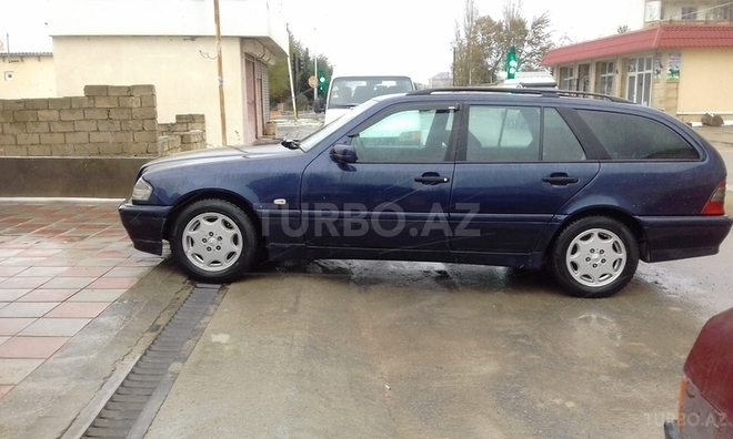 Mercedes C 220 1999, 275,000 km - 2.2 л - Sumqayıt