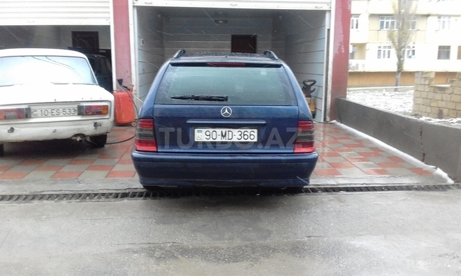 Mercedes C 220 1999, 275,000 km - 2.2 л - Sumqayıt