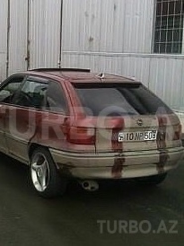 Opel Astra 1992, 300,003 km - 1.6 l - 