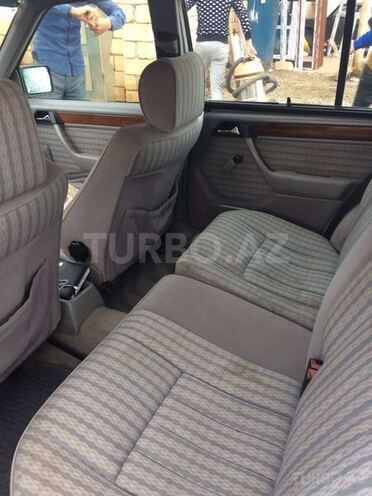 Mercedes E 230 1990, 648,000 km - 2.3 l - Bakı