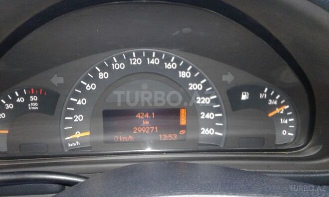 Mercedes C 220 2001, 300,271 km - 2.2 л - Ağdam