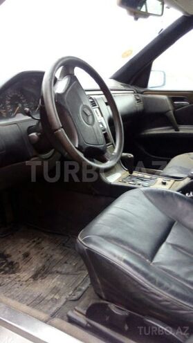 Mercedes E 320 1996, 220,000 km - 3.2 l - Bakı