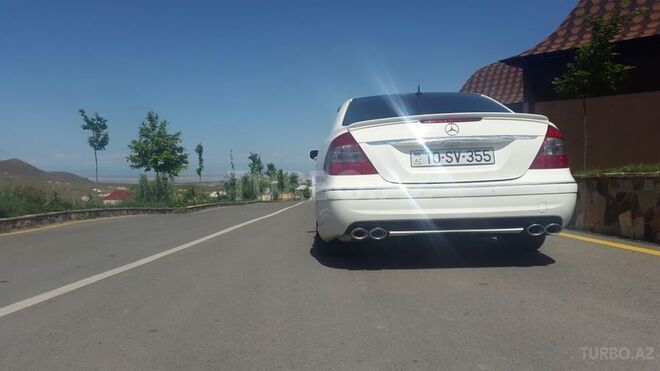 Mercedes E 320 2003, 206,000 km - 3.2 л - Bakı