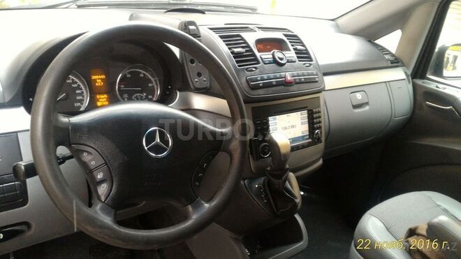Mercedes Viano 2009, 288,000 km - 2.2 л - Bakı