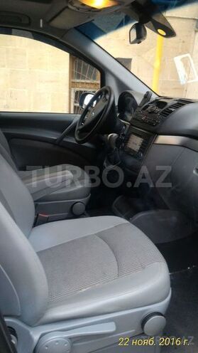 Mercedes Viano 2009, 288,000 km - 2.2 л - Bakı