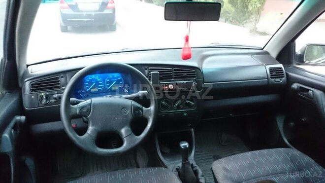 Volkswagen Golf 1993, 337,425 km - 1.6 l - Bakı