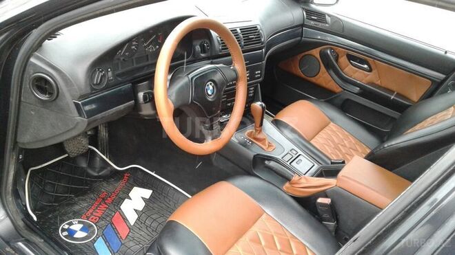 BMW 523 1998, 286,000 km - 2.5 l - Xırdalan