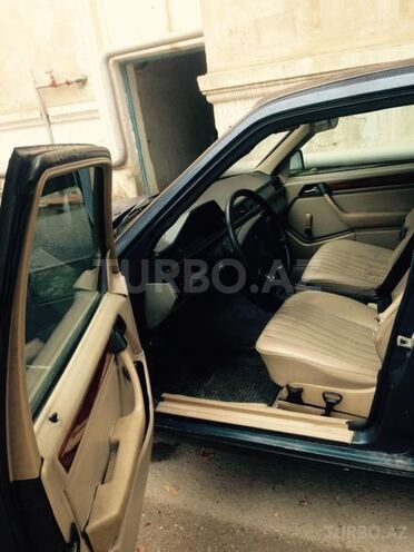 Mercedes E 230 1991, 249,786 km - 2.3 l - Sumqayıt