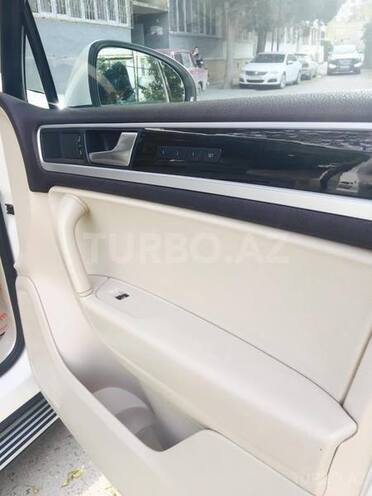 Volkswagen Touareg 2011, 126,000 km - 3.6 l - Bakı