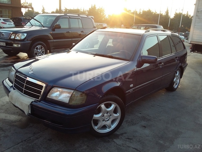 Mercedes C 180 2000, 260,000 km - 1.8 l - Bakı
