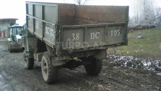 GAZ 66 1992, 1,700 km - 4.3 l - Qusar