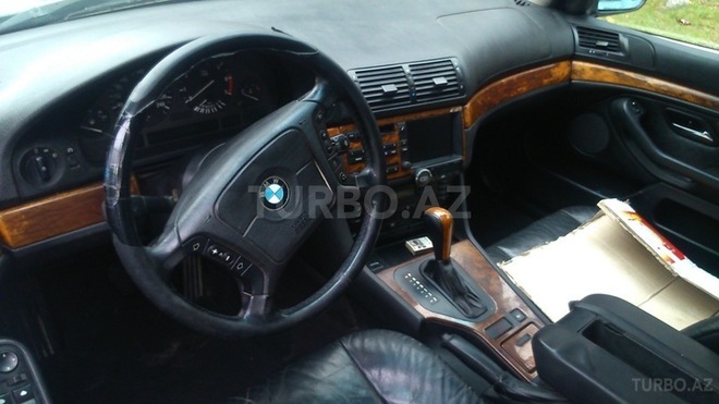 BMW 528 1996, 320,000 km - 2.8 l - Sumqayıt