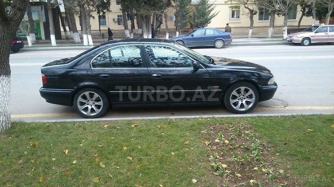 BMW 528 1996, 320,000 km - 2.8 l - Sumqayıt