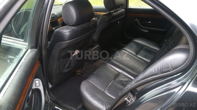 BMW 528 1996, 320,000 km - 2.8 l - Sumqayıt