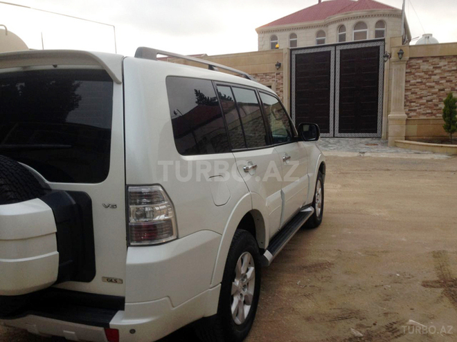 Mitsubishi Pajero 2010, 170,000 km - 3.5 l - Bakı