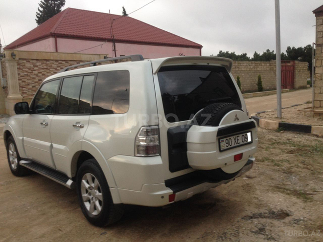 Mitsubishi Pajero 2010, 170,000 km - 3.5 l - Bakı