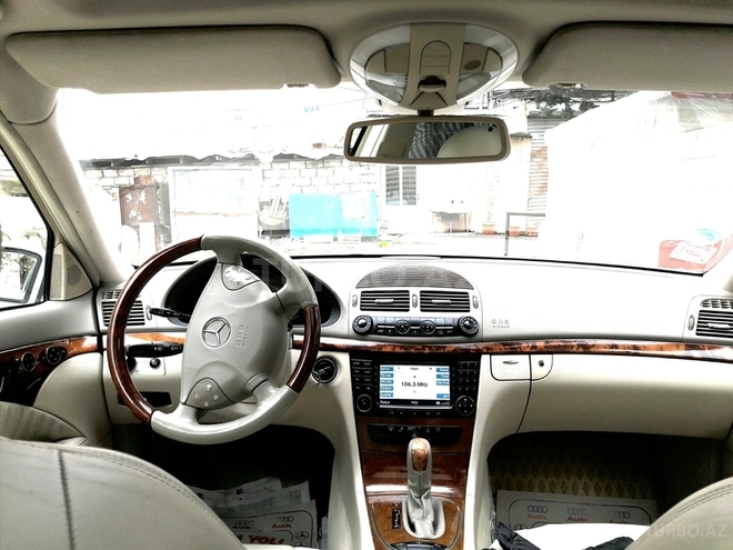 Mercedes E 320 2003, 252,000 km - 3.2 л - Bakı