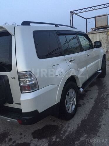 Mitsubishi Pajero 2007, 132,000 km - 3.0 l - Bakı