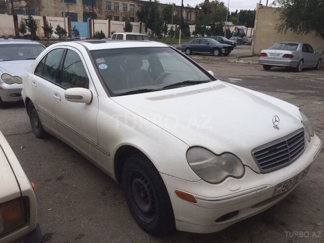 Mercedes C 240 2001, 230,000 km - 2.4 l - Sumqayıt