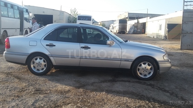 Mercedes C 180 1994, 411,802 km - 1.8 l - Bakı