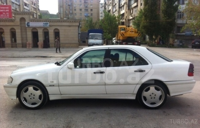 Mercedes C 240 1998, 287,000 km - 2.4 l - Bakı