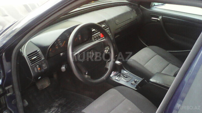 Mercedes C 240 1999, 301,000 km - 2.4 l - Bakı