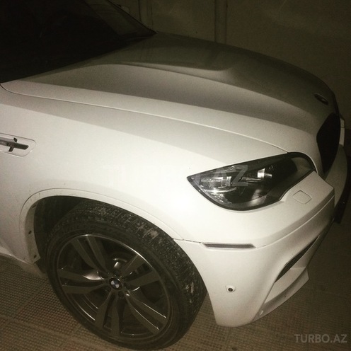 BMW X6 M 2011, 53,000 km - 4.4 л - Bakı