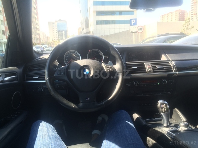 BMW X6 M 2011, 53,000 km - 4.4 л - Bakı