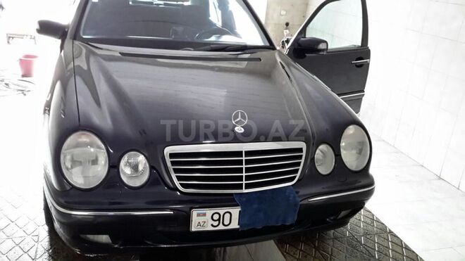 Mercedes E 240 2000, 235,000 km - 2.6 l - Bakı