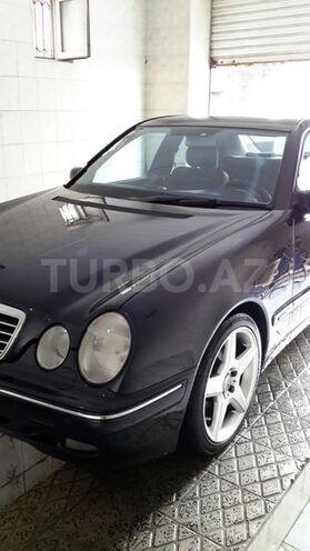 Mercedes E 240 2000, 235,000 km - 2.6 l - Bakı