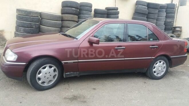 Mercedes C 220 1995, 29,000 km - 2.2 l - Bakı