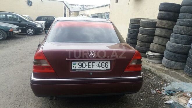 Mercedes C 220 1995, 29,000 km - 2.2 l - Bakı