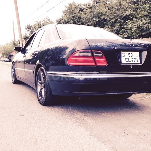 Mercedes E 320 2000, 255,000 km - 3.2 l - Zaqatala