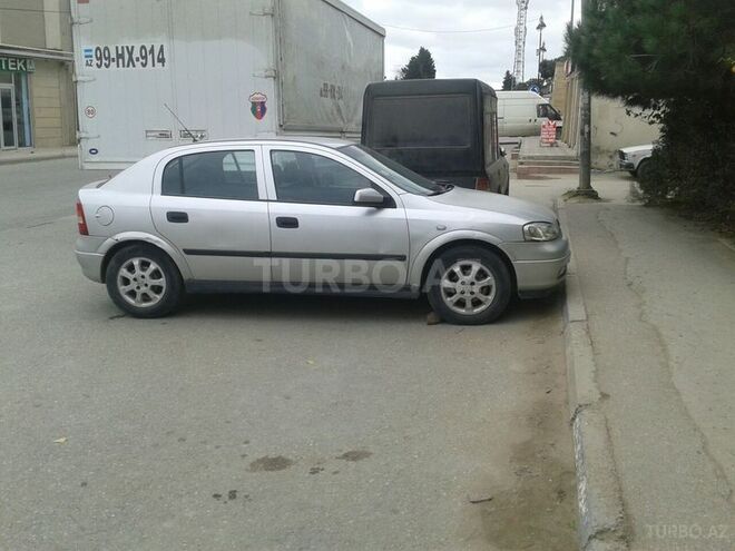 Opel Astra 1998, 200,000 km - 1.6 л - Bakı