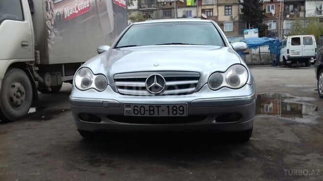 Mercedes C 240 2001, 190,000 km - 2.4 л - Sumqayıt