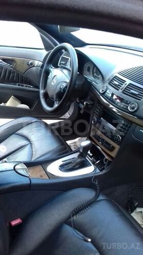 Mercedes E 270 2002, 207,000 km - 2.7 л - Bakı
