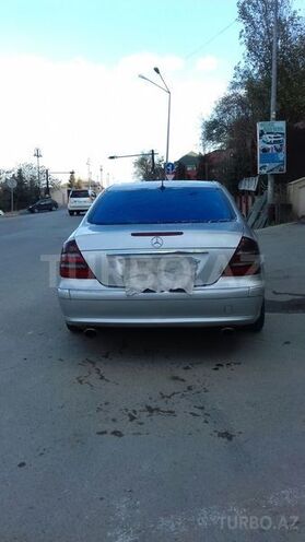 Mercedes E 270 2002, 207,000 km - 2.7 л - Bakı