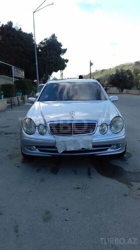 Mercedes E 270 2002, 207,000 km - 2.7 л - Bakı